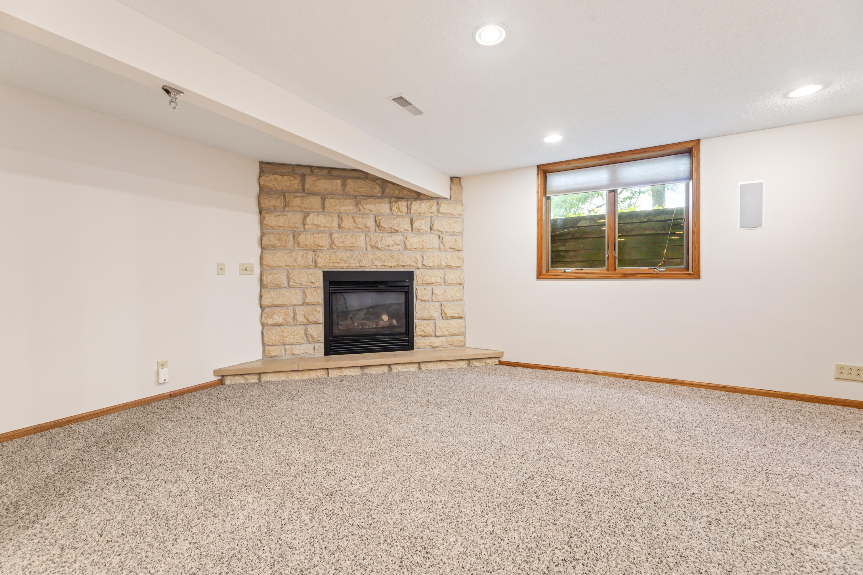 Homer, Minnesota, 55987, United States, 3 Bedrooms Bedrooms, ,3 BathroomsBathrooms,Residential,For Sale,1906704