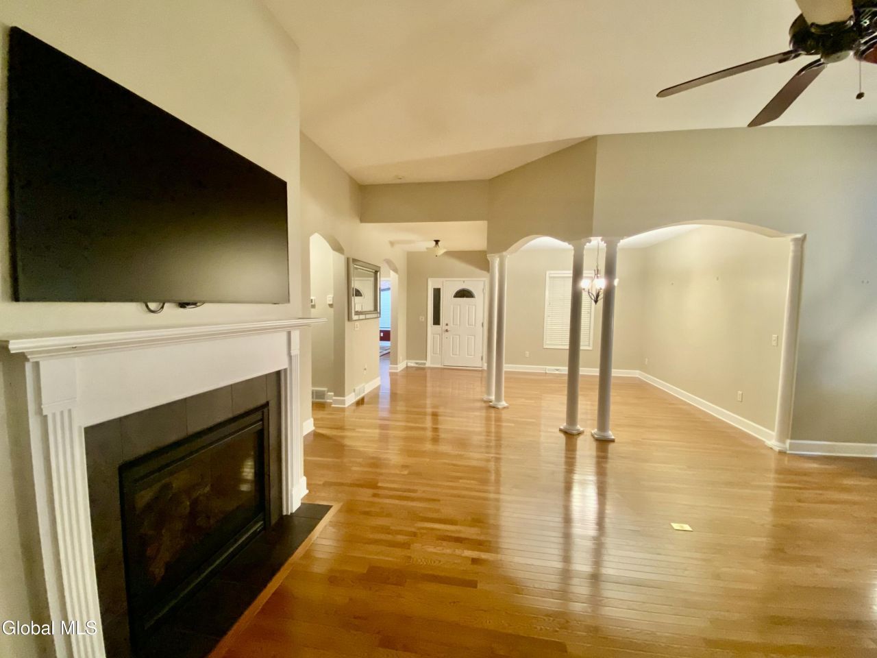 Altamont, New York, 12009, United States, 3 Bedrooms Bedrooms, ,3 BathroomsBathrooms,Residential,For Sale,1988112