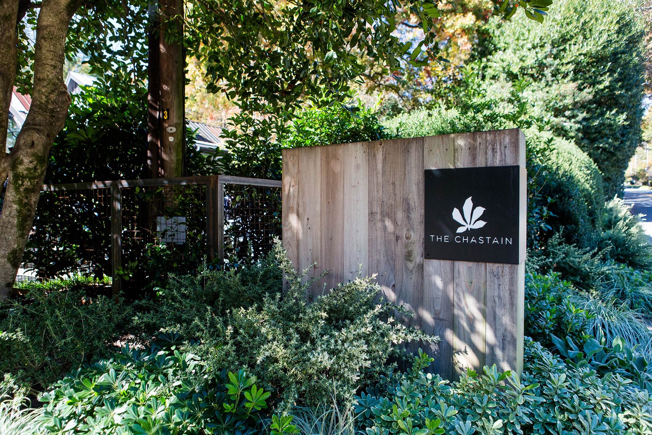  Private Estate for Multigenerational Living - Directly Across from Chastain Park - 物件實景