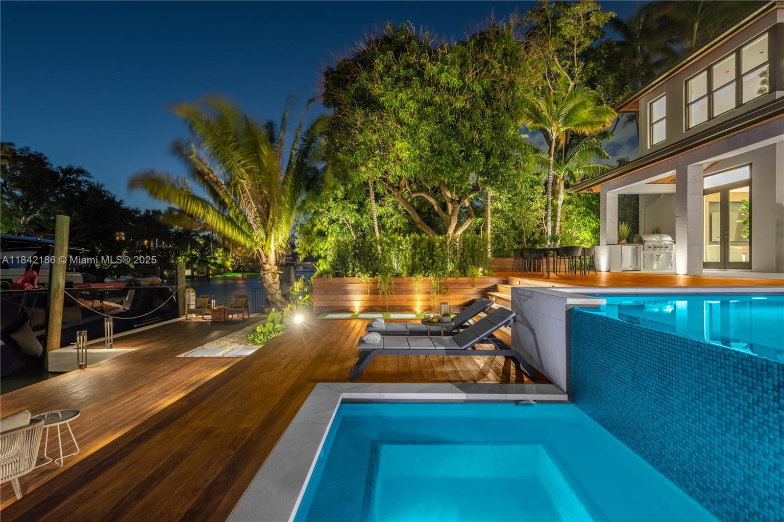 Miami, Florida, 33137, United States, 6 Bedrooms Bedrooms, ,7 BathroomsBathrooms,Residential,For Sale,1903270