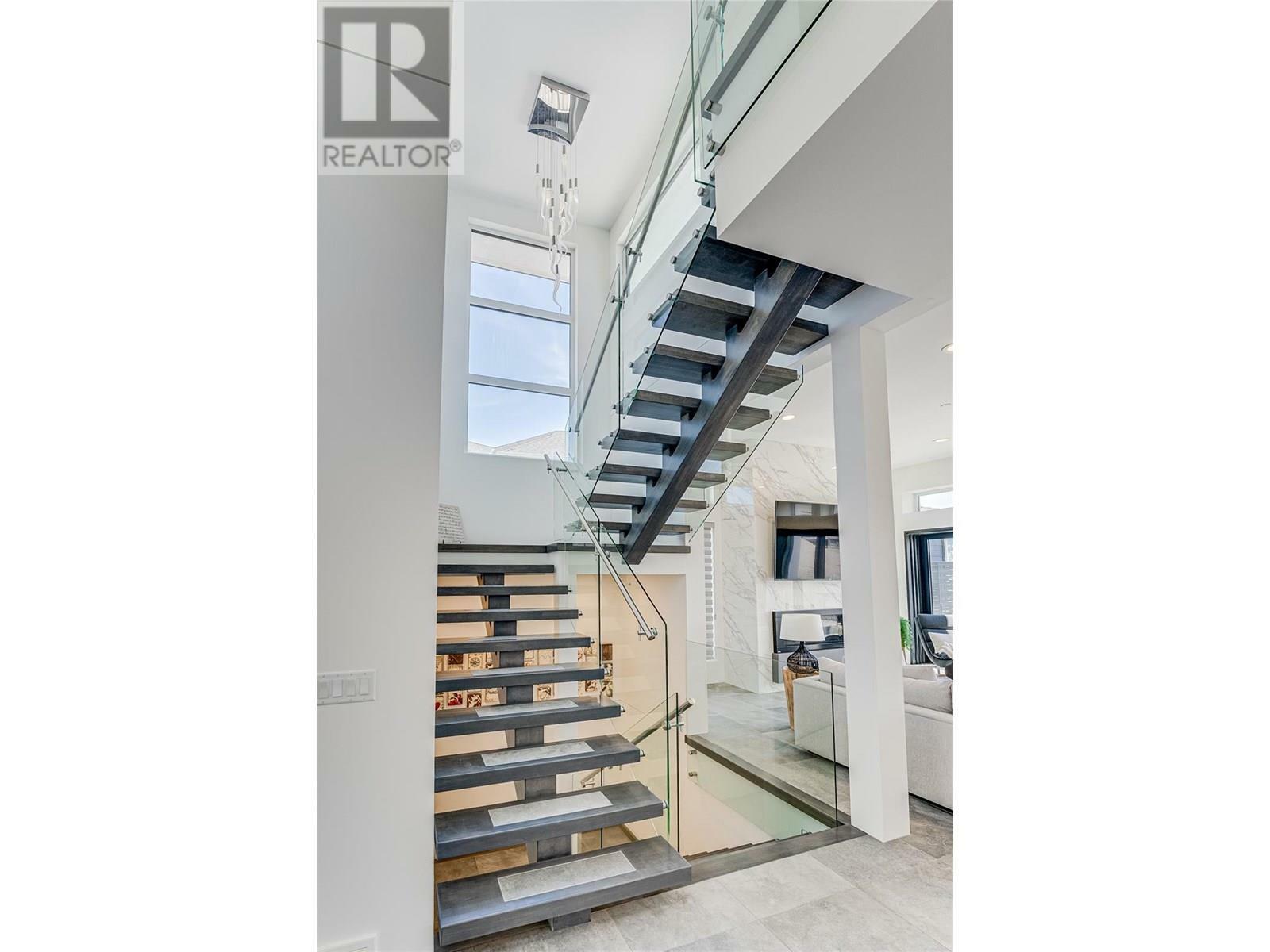 LAKE COUNTRY, British Columbia, V4V 2G2, CA, 4 Bedrooms Bedrooms, ,3 BathroomsBathrooms,Residential,For Sale,1859669
