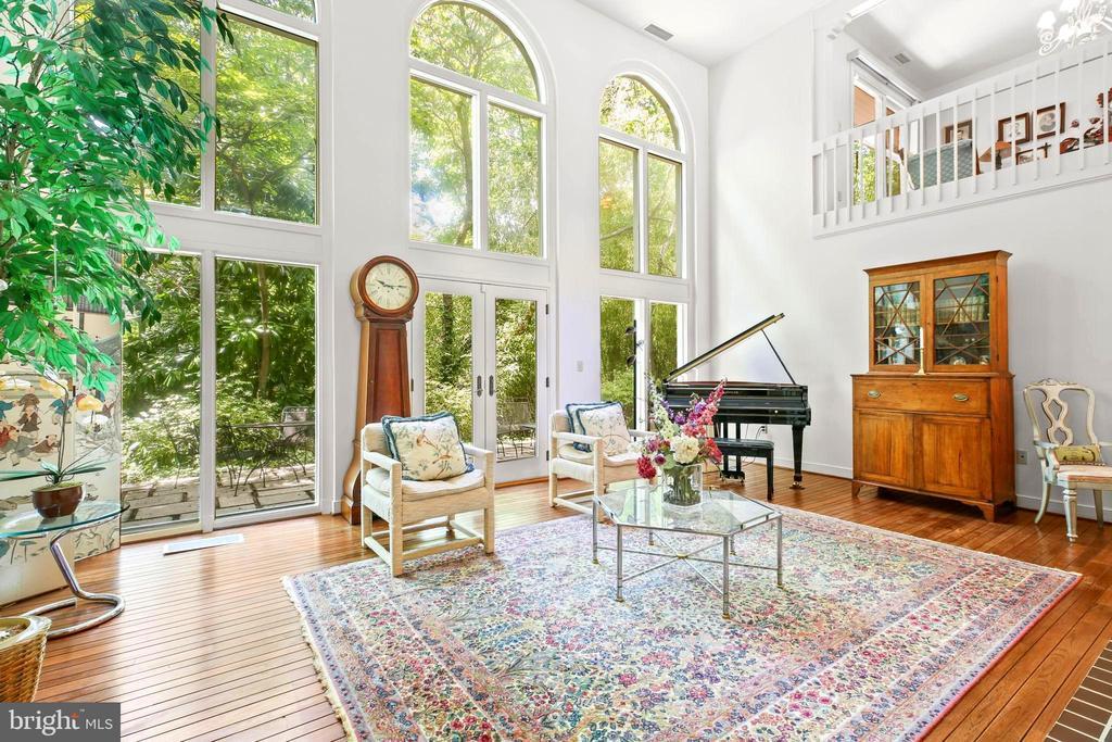 Fredericksburg, Virginia, 22401, United States, 4 Bedrooms Bedrooms, ,4 BathroomsBathrooms,Residential,For Sale,1917232