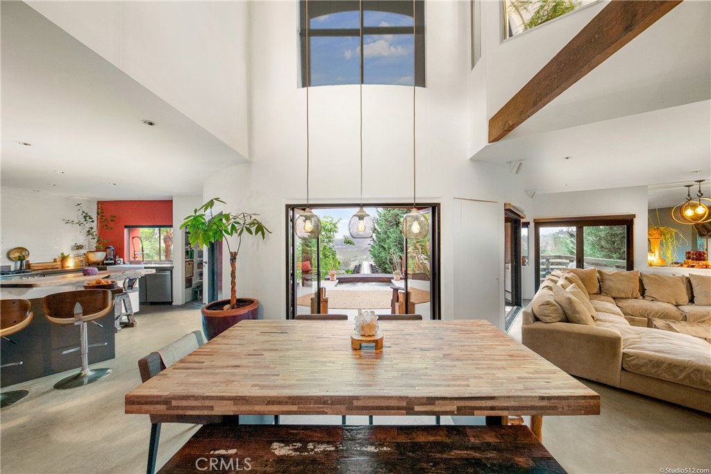 Escondido, California, 92025, United States, 4 Bedrooms Bedrooms, ,3 BathroomsBathrooms,Residential,For Sale,1994809