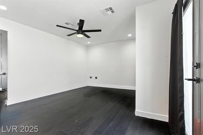 Las Vegas, Nevada, 89106, United States, 4 Bedrooms Bedrooms, ,3 BathroomsBathrooms,Residential,For Sale,1942763