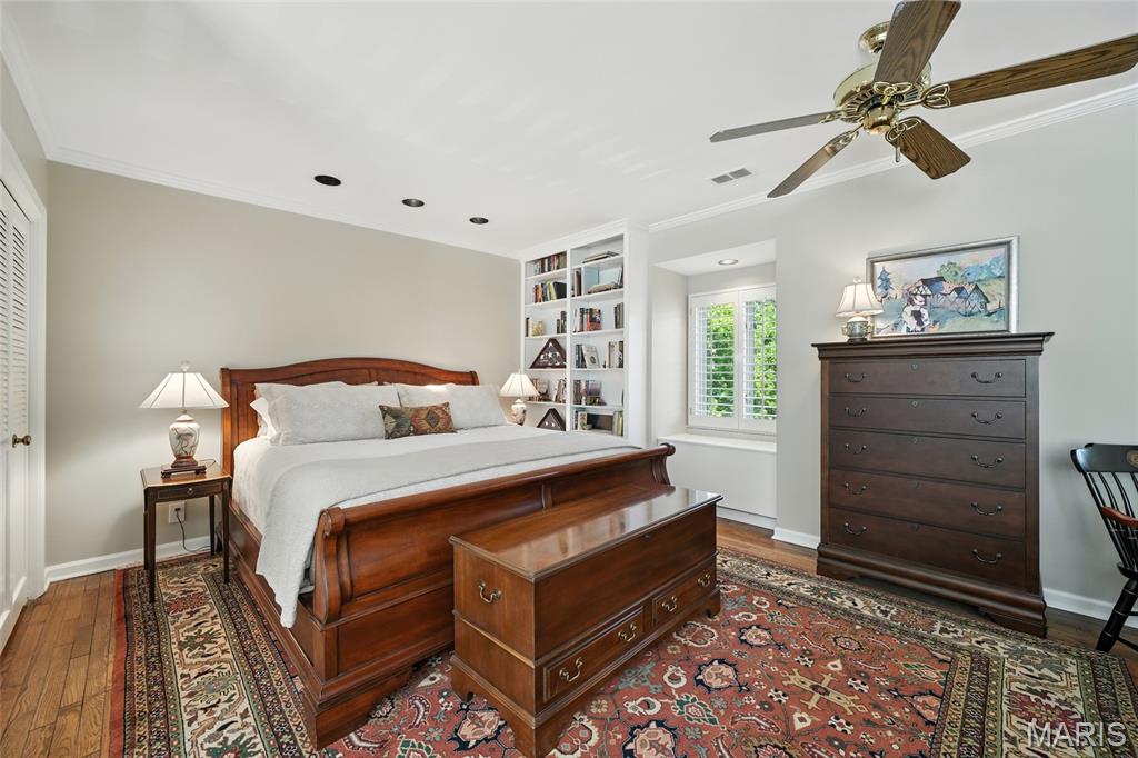 St Louis, Missouri, 63108, United States, 4 Bedrooms Bedrooms, ,5 BathroomsBathrooms,Residential,For Sale,1941664