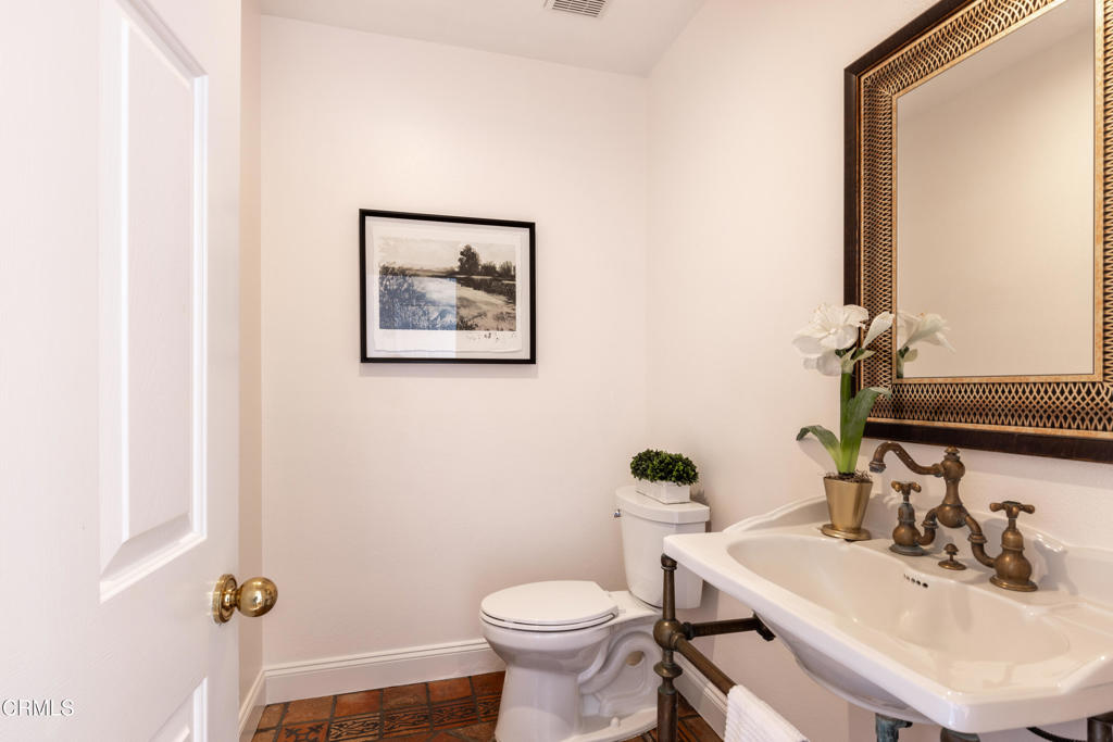 Camarillo, California, 93012, United States, 5 Bedrooms Bedrooms, ,4 BathroomsBathrooms,Residential,For Sale,1826844