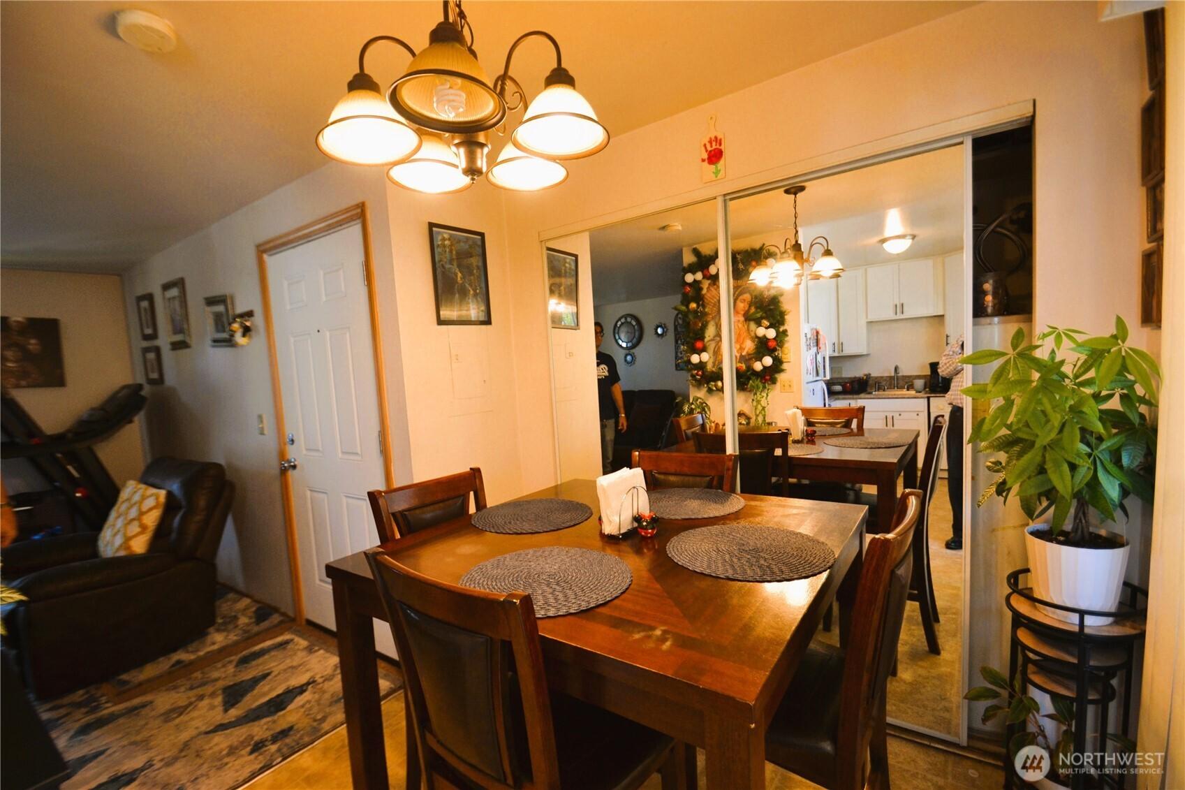SEATTLE, Washington, 98106, United States, ,Residential,For Sale,1875654