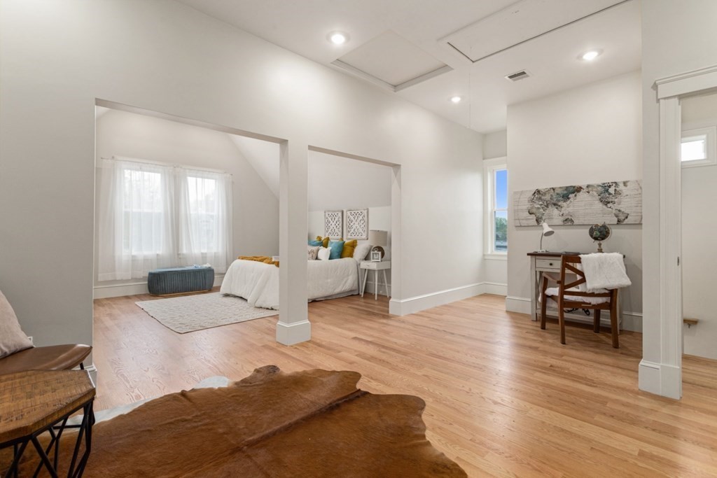 15 Woodbine St, 15, Somerville, Massachusetts, 02143, United States, 3 Bedrooms Bedrooms, ,3 BathroomsBathrooms,Residential,For Sale,15 Woodbine St , 15,1009384