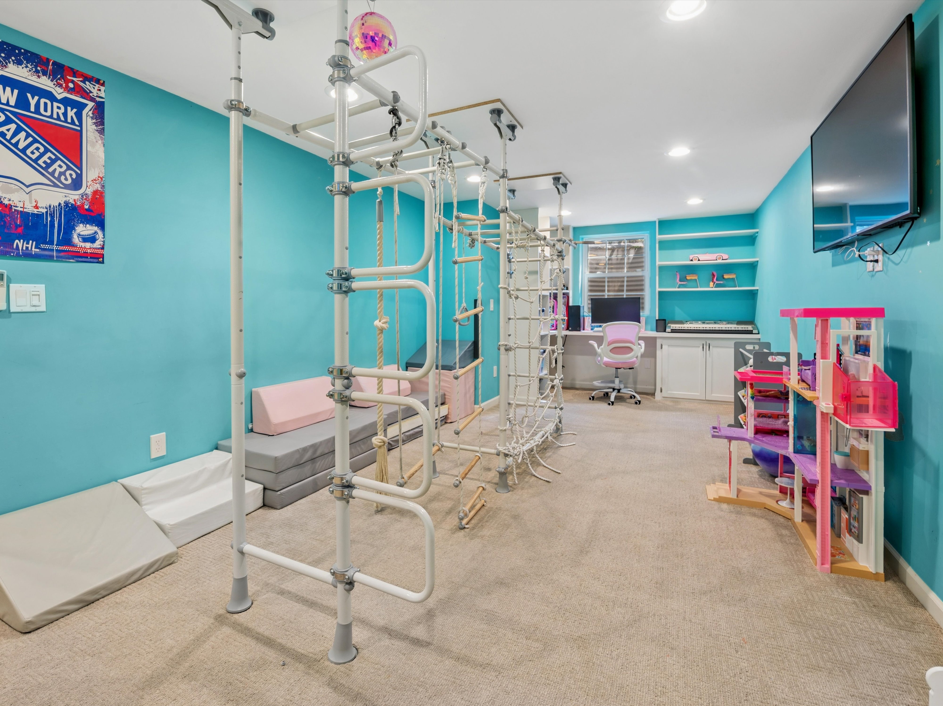  195 Central Parkway - 物件實景