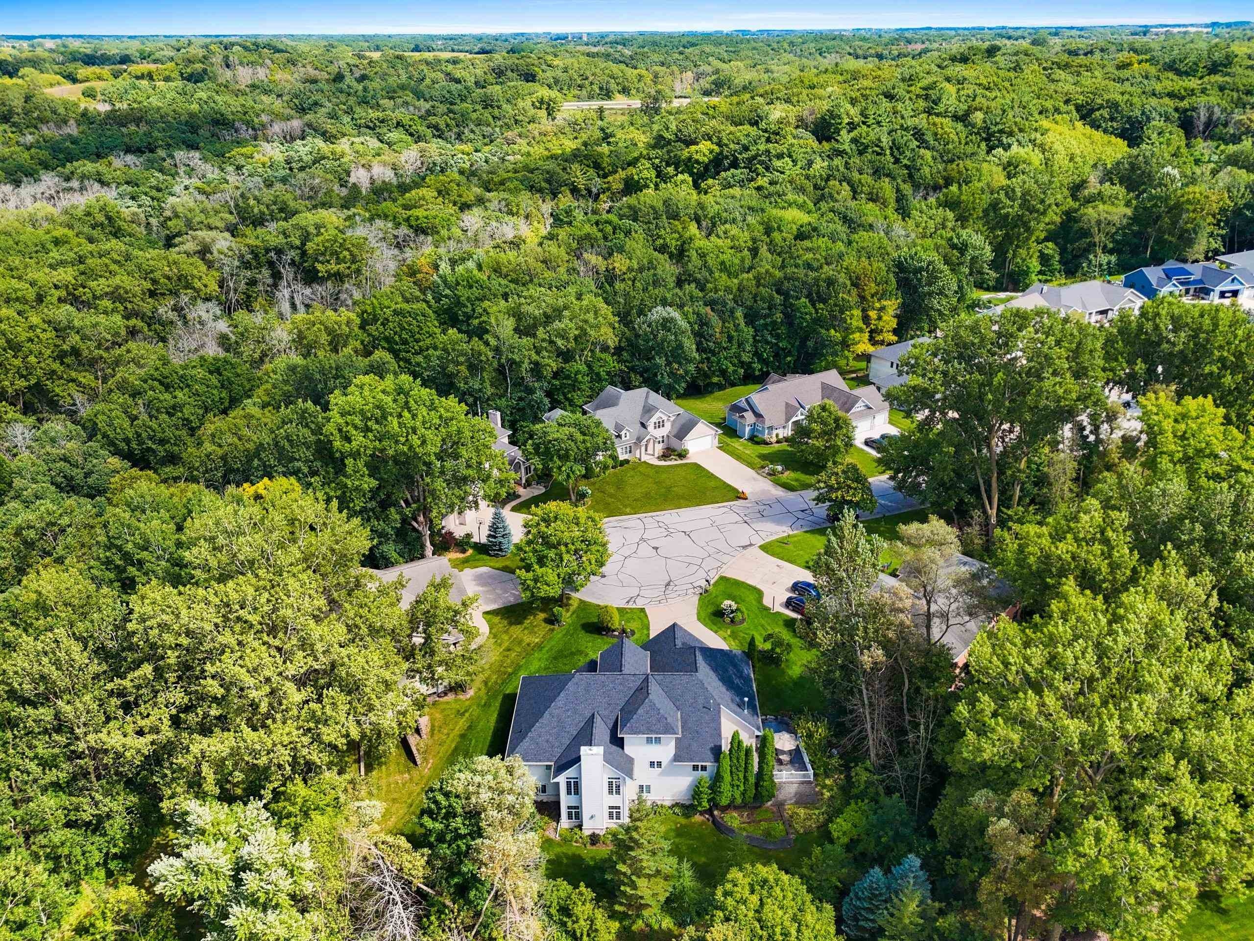 GREEN BAY, Wisconsin, 54302-5254, United States, 5 Bedrooms Bedrooms, ,4 BathroomsBathrooms,Residential,For Sale,1975812