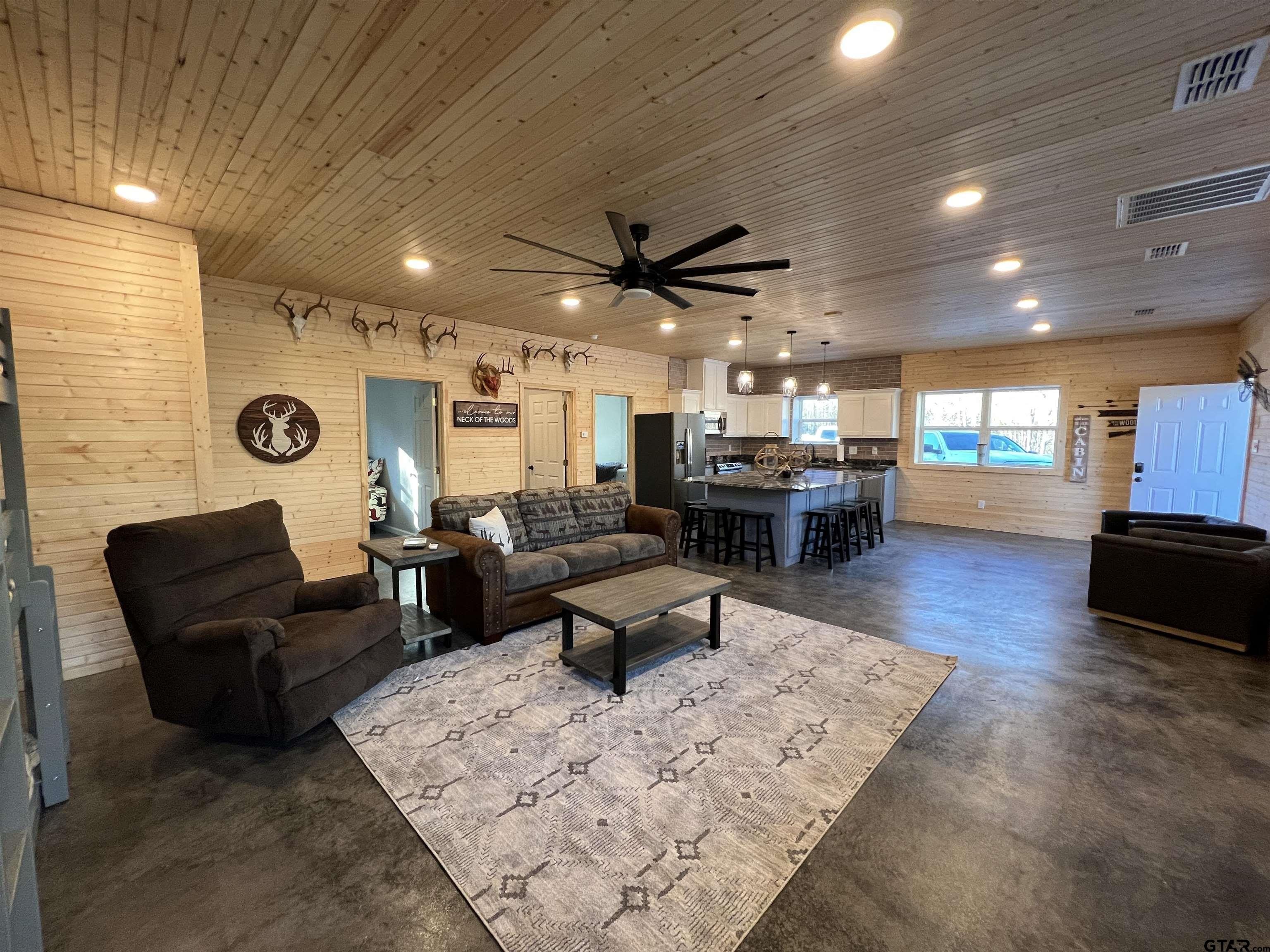 Lone Star, Texas, 75668, United States, 2 Bedrooms Bedrooms, ,1 BathroomBathrooms,Residential,For Sale,1979709