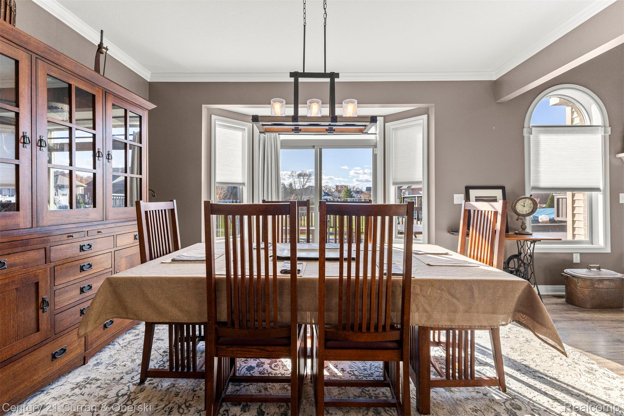 Monroe, Michigan, 48161, United States, 4 Bedrooms Bedrooms, ,3 BathroomsBathrooms,Residential,For Sale,1995376