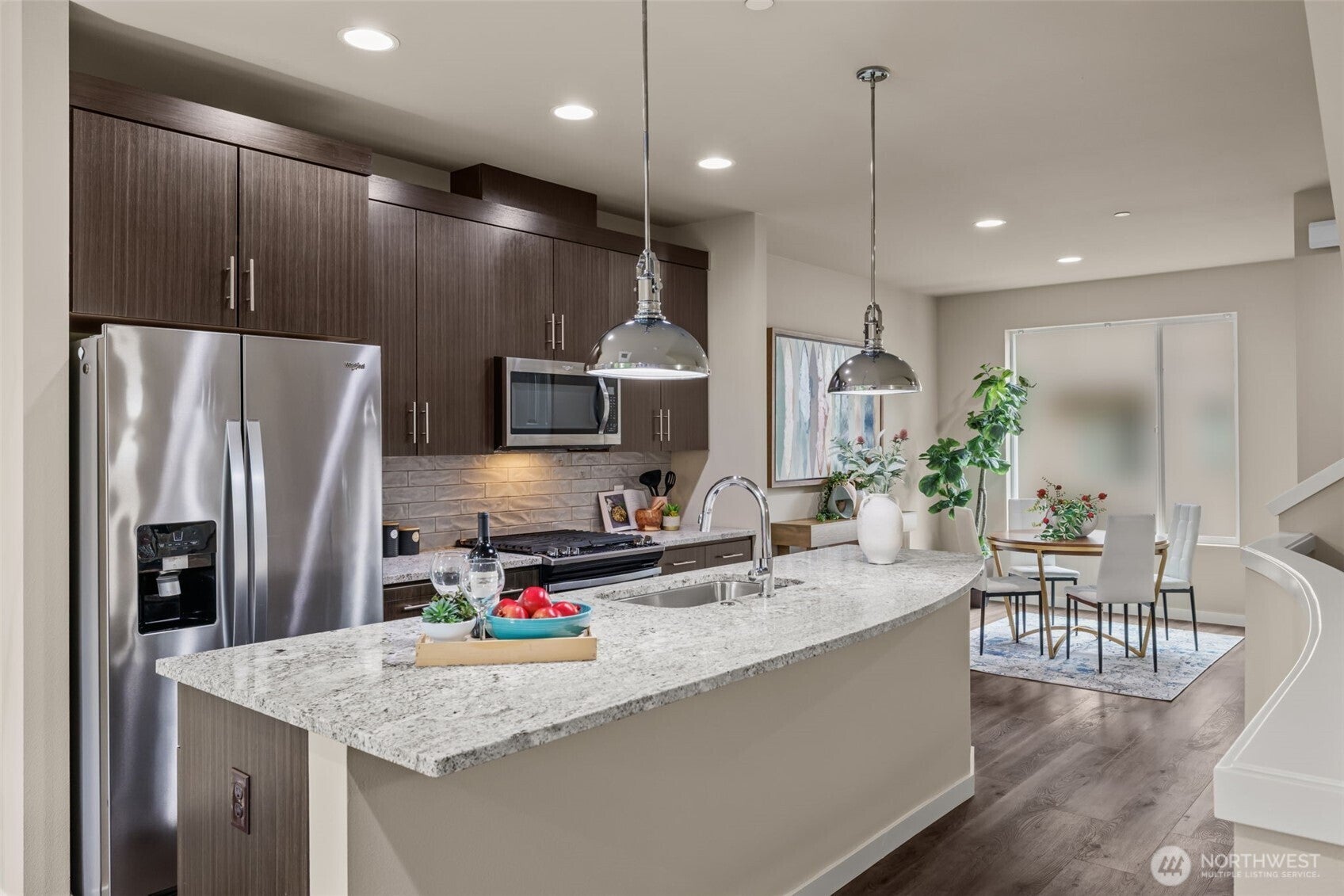 Everett, Washington, 98208, United States, 2 Bedrooms Bedrooms, ,2 BathroomsBathrooms,Residential,For Sale,1975996