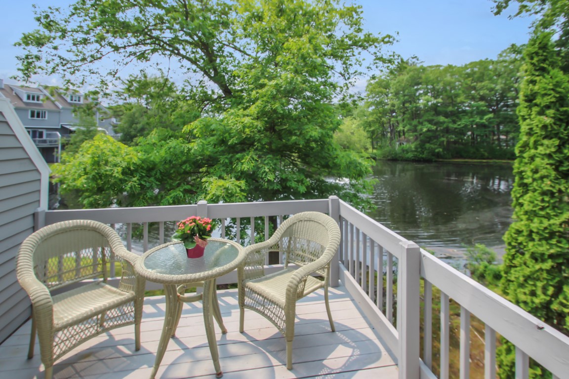 Peabody, Massachusetts, 01960, United States, 3 Bedrooms Bedrooms, ,3 BathroomsBathrooms,Residential,For Sale,1908013