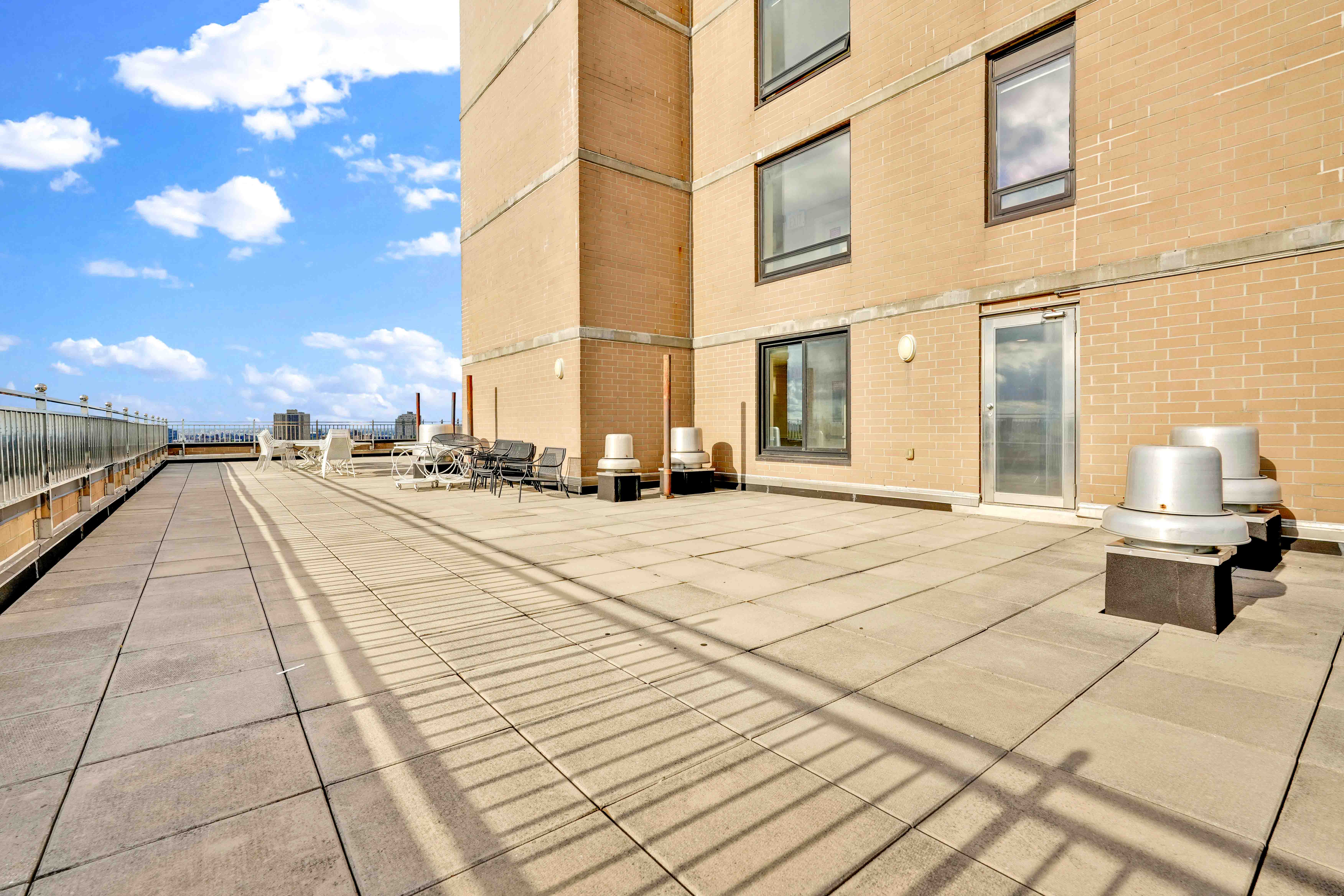  11624 Grosvenor Lane #15A, Kew Gardens, NY, 11418 - 物件實景