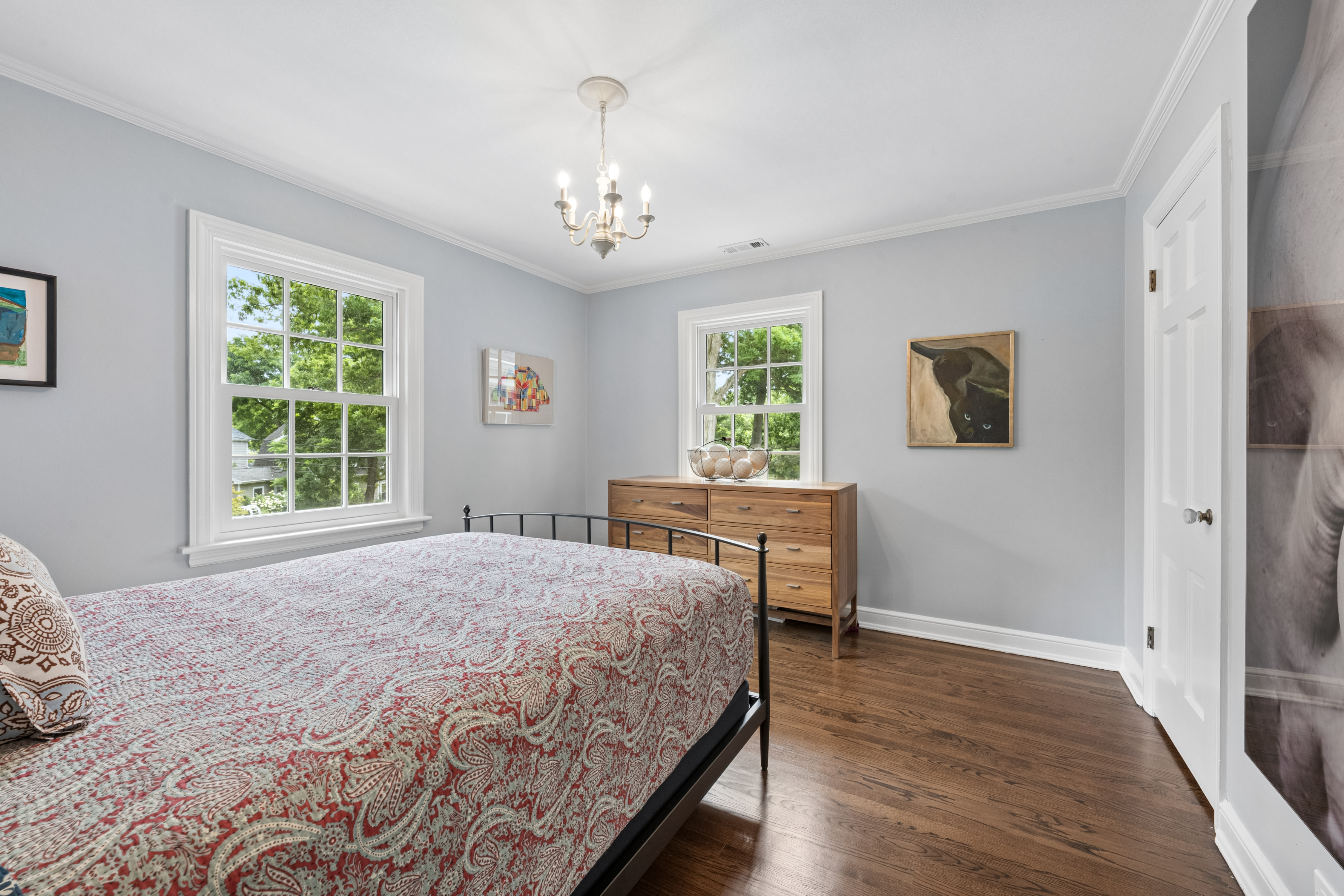  Rare, Fully Renovated, Updated Home Offering Move-In-Ready Luxury - 物件實景