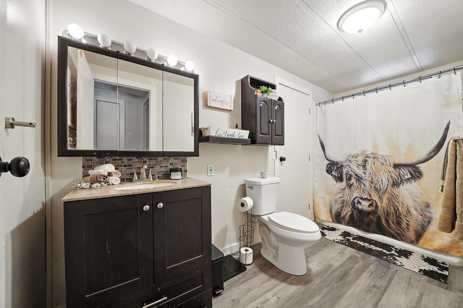 Valley Springs, California, 95252, United States, 3 Bedrooms Bedrooms, ,2 BathroomsBathrooms,Residential,For Sale,1979453