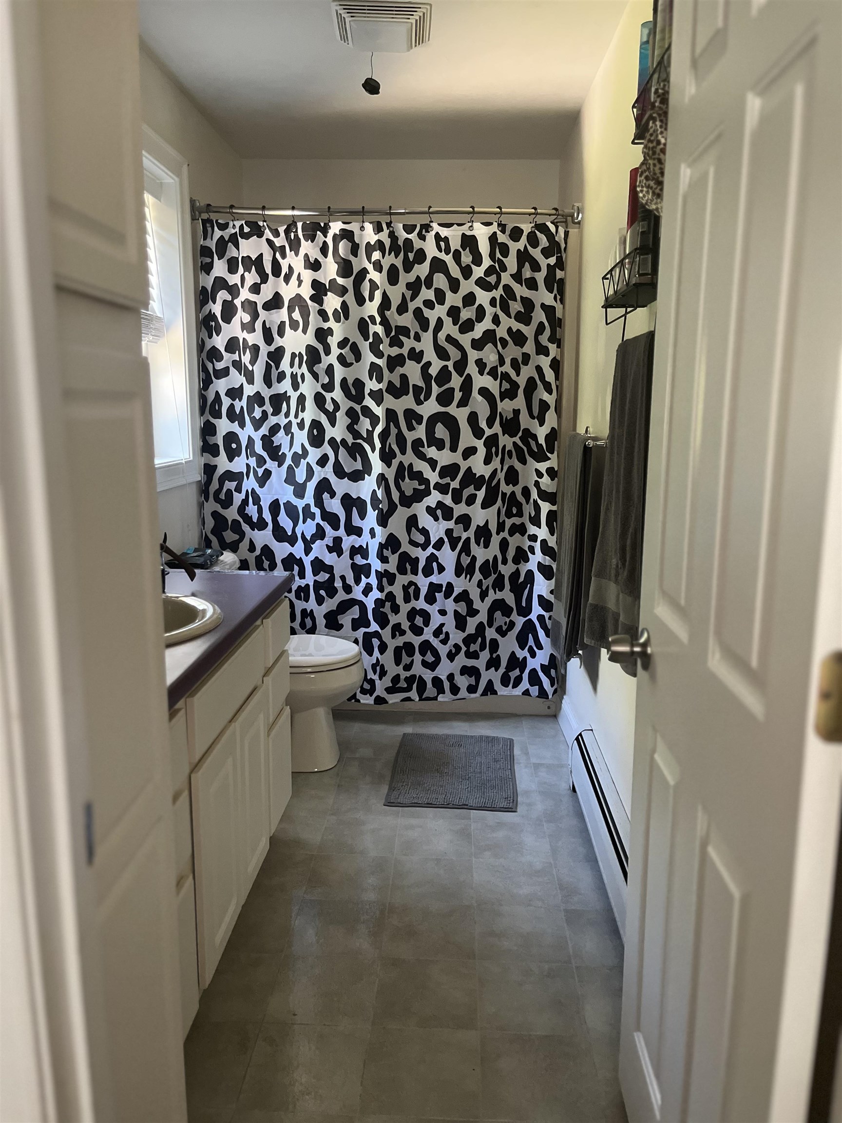 Pittsfield, New Hampshire, 03263, United States, 3 Bedrooms Bedrooms, ,3 BathroomsBathrooms,Residential,For Sale,1967669