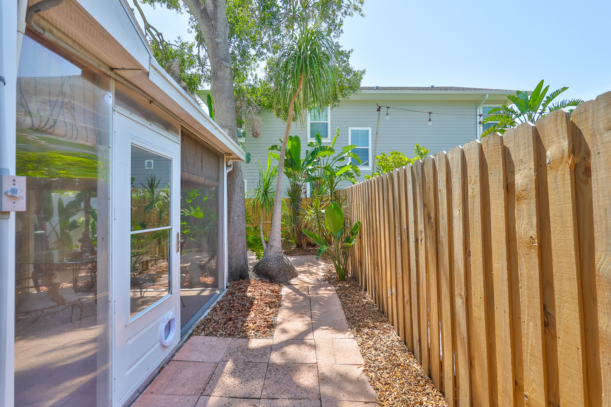 Tampa, Florida, 33629, United States, 2 Bedrooms Bedrooms, ,3 BathroomsBathrooms,Residential,For Sale,1981807