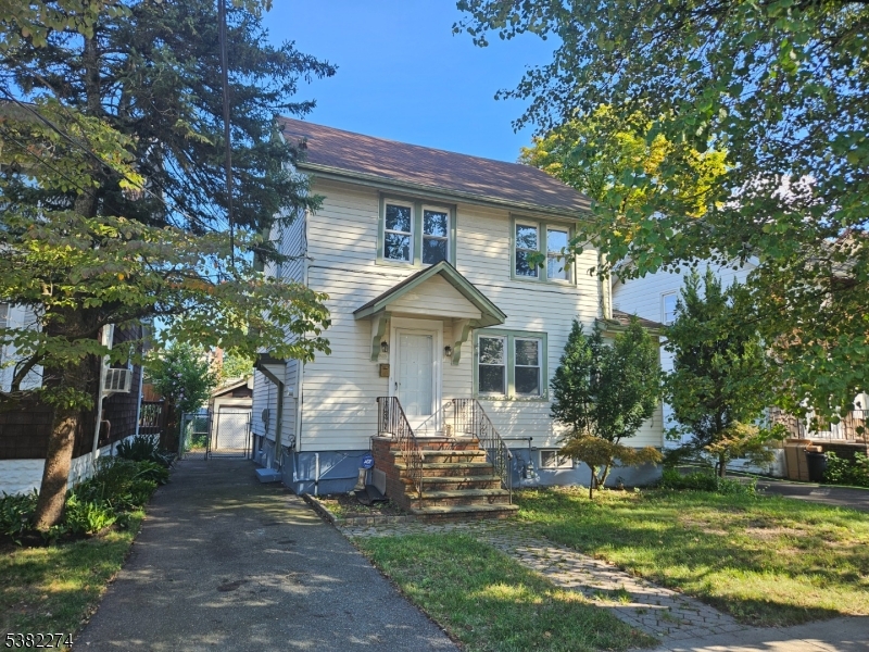 Union Twp., New Jersey, 07083, United States, 3 Bedrooms Bedrooms, ,2 BathroomsBathrooms,Residential,For Sale,1938987