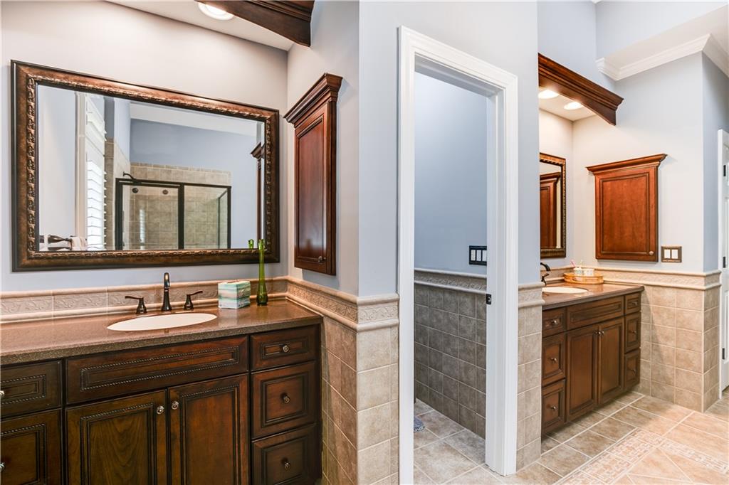 Gainesville, Georgia, 30506, United States, 4 Bedrooms Bedrooms, ,4 BathroomsBathrooms,Residential,For Sale,1938316