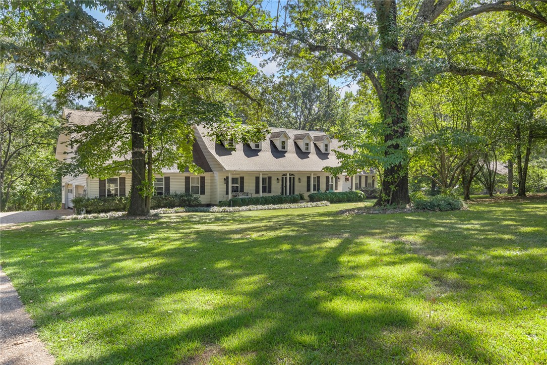 Harrison, Arkansas, 72601, United States, 5 Bedrooms Bedrooms, ,4 BathroomsBathrooms,Residential,For Sale,1934554