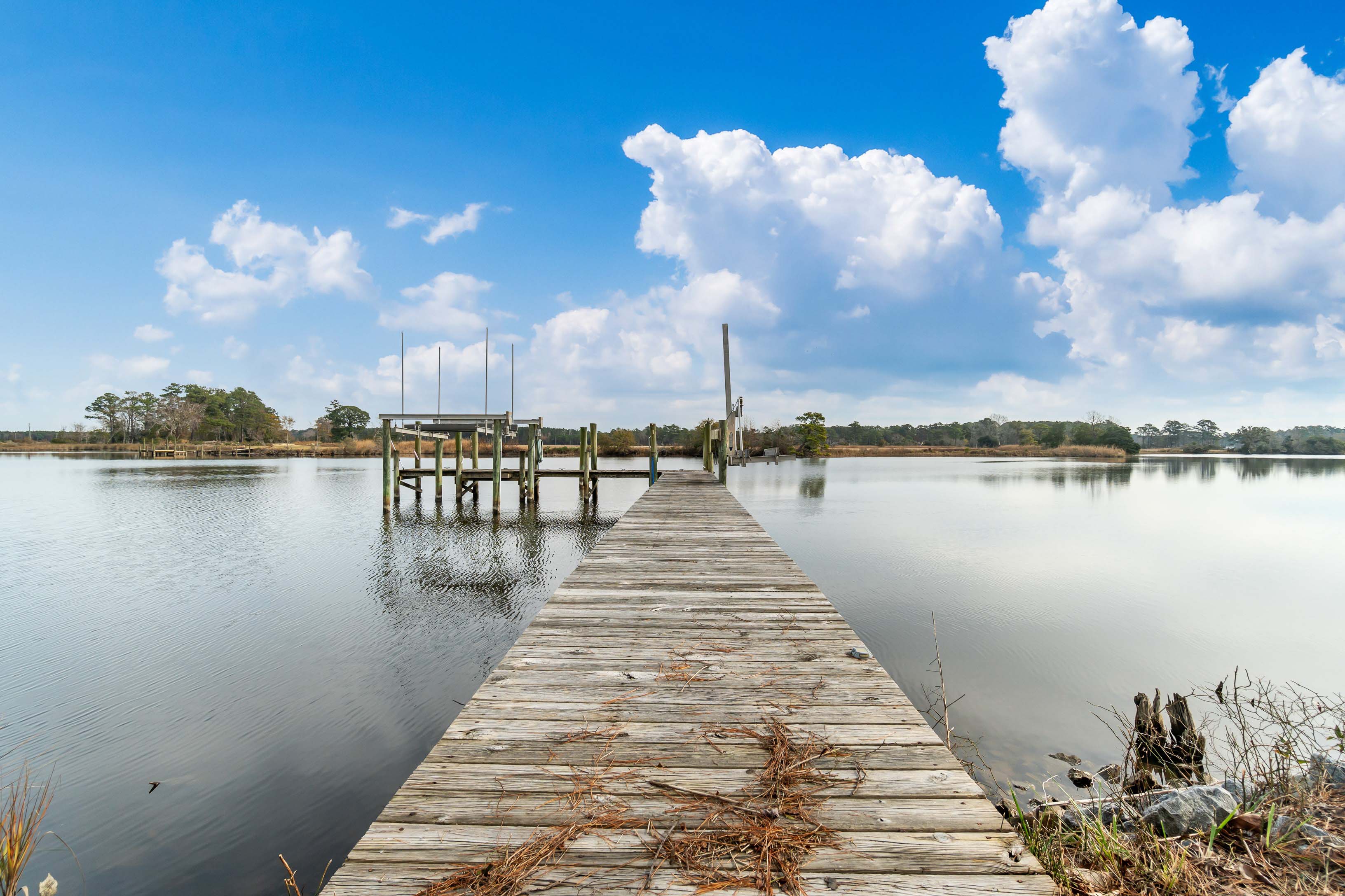 Oriental, North Carolina, 28571, United States, 3 Bedrooms Bedrooms, ,3 BathroomsBathrooms,Residential,For Sale,2005198