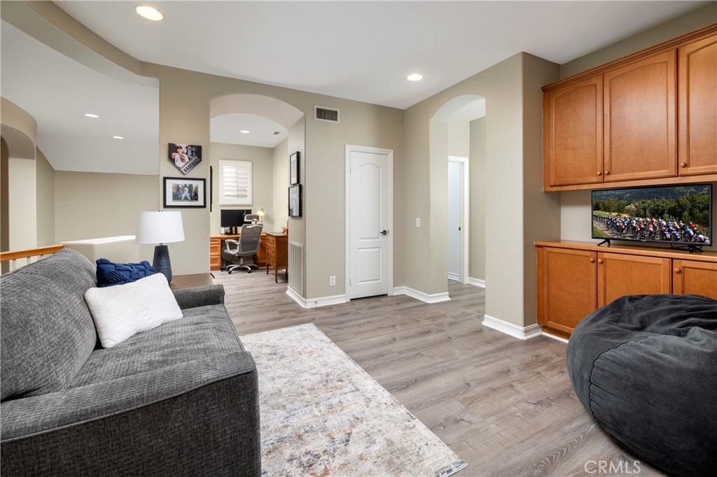 Irvine, California, 92620, United States, 5 Bedrooms Bedrooms, ,5 BathroomsBathrooms,Residential,For Sale,1807249