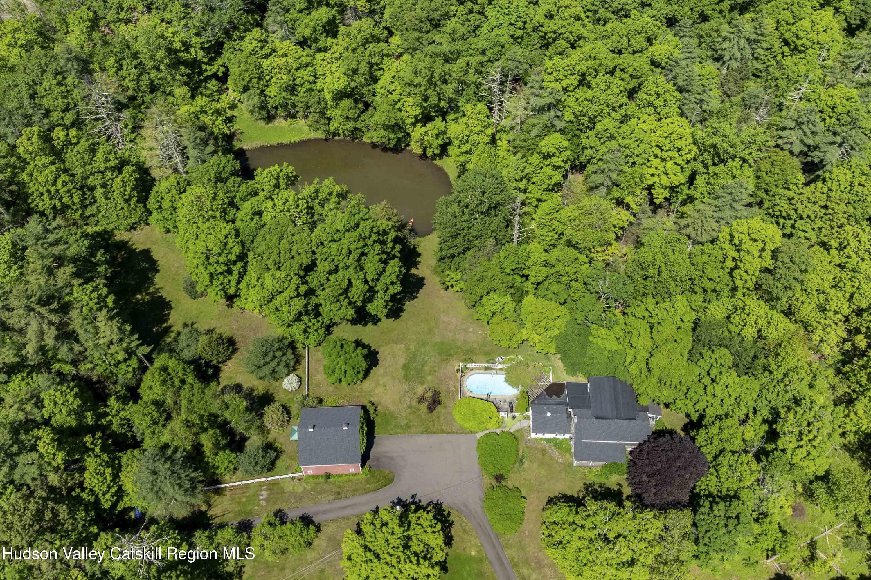 Saugerties, New York, 12477, United States, 2 Bedrooms Bedrooms, ,2 BathroomsBathrooms,Residential,For Sale,1827132