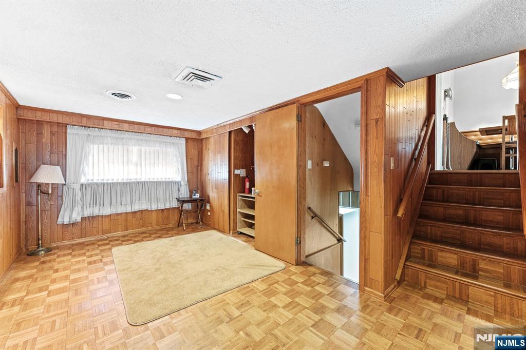 Twp of Washington, New Jersey, 07676, United States, 3 Bedrooms Bedrooms, ,2 BathroomsBathrooms,Residential,For Sale,1885353