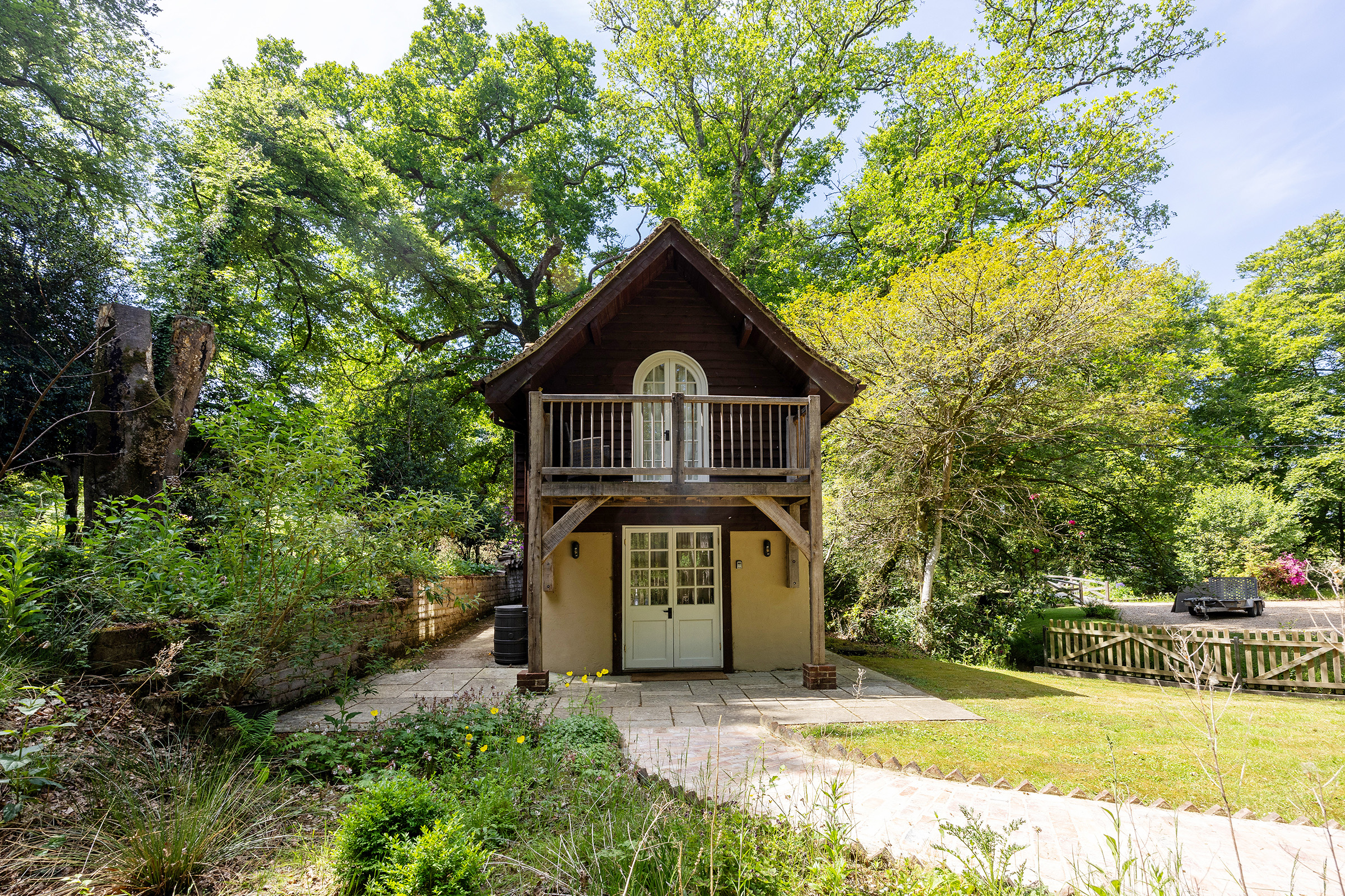  A Characterful New Forest Country House with Cottage, Stables and Barn - 物件實景