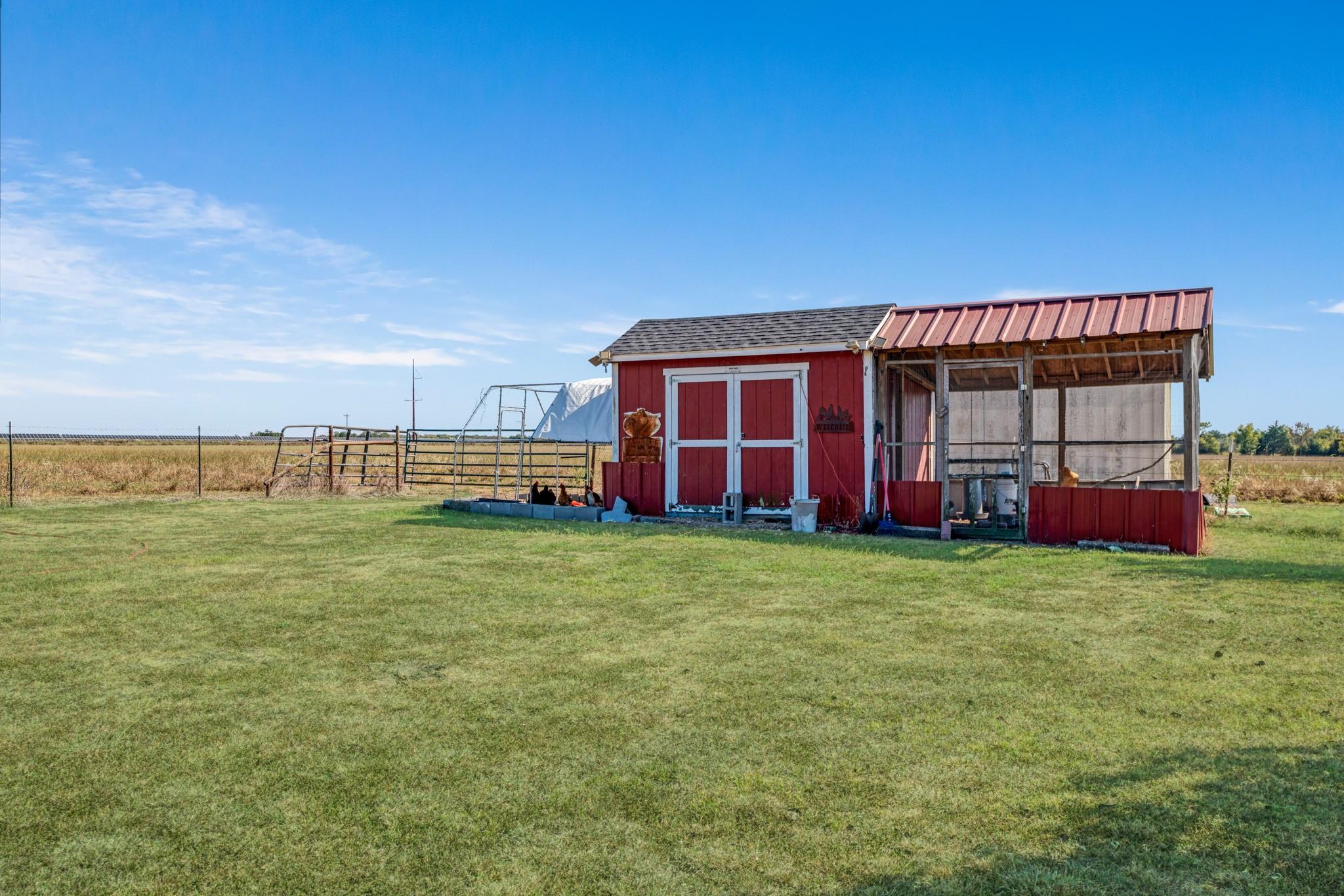 Deport, Texas, 75436, United States, 3 Bedrooms Bedrooms, ,3 BathroomsBathrooms,Residential,For Sale,1982832