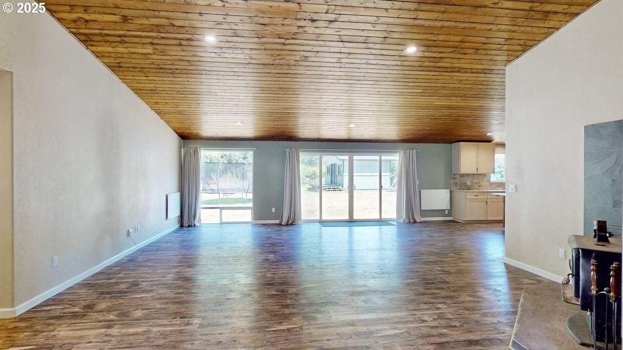 Gold Beach, Oregon, 97444, United States, 4 Bedrooms Bedrooms, ,3 BathroomsBathrooms,Residential,For Sale,1978600