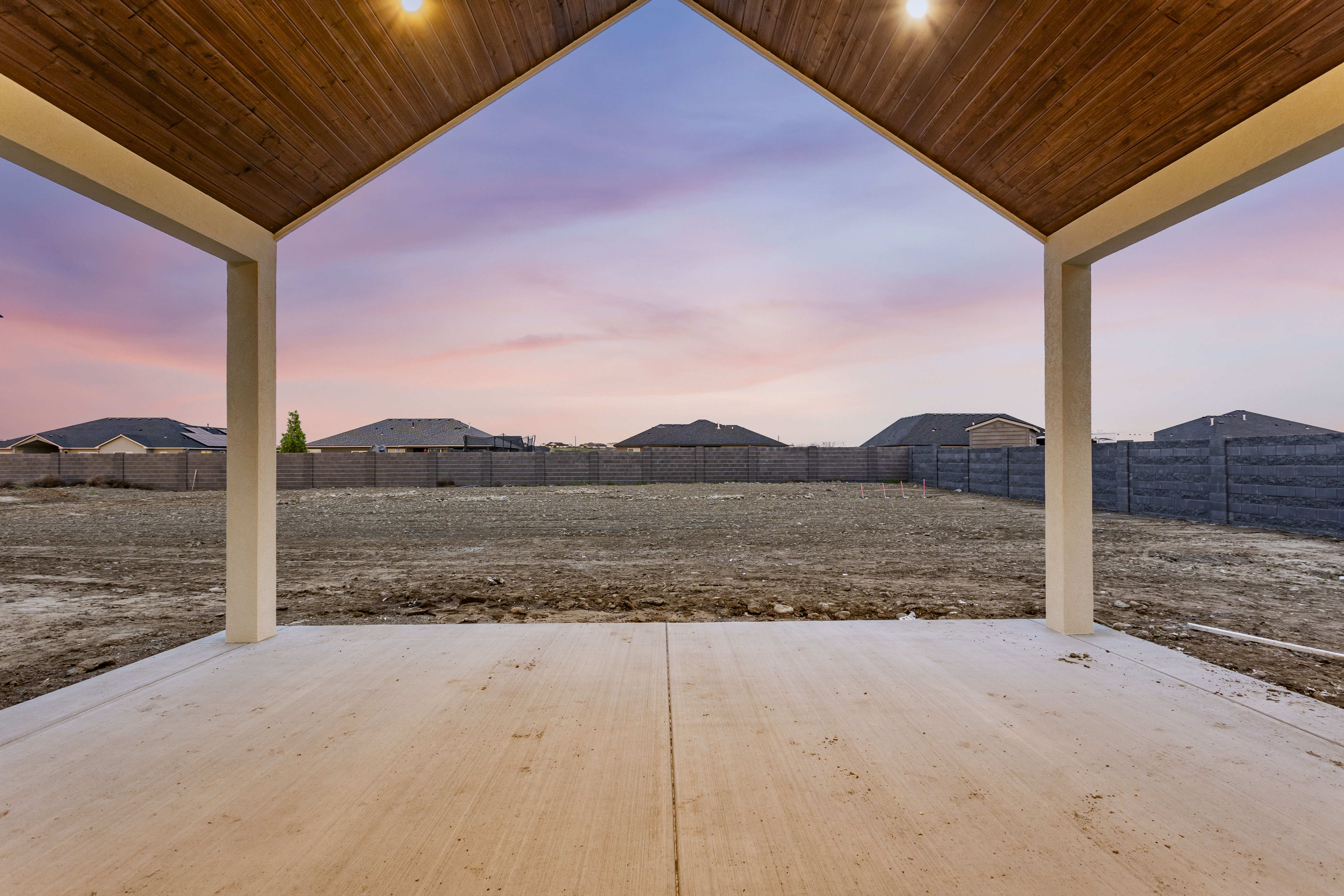 Pasco, Washington, 99301, United States, 5 Bedrooms Bedrooms, ,3 BathroomsBathrooms,Residential,For Sale,1765615
