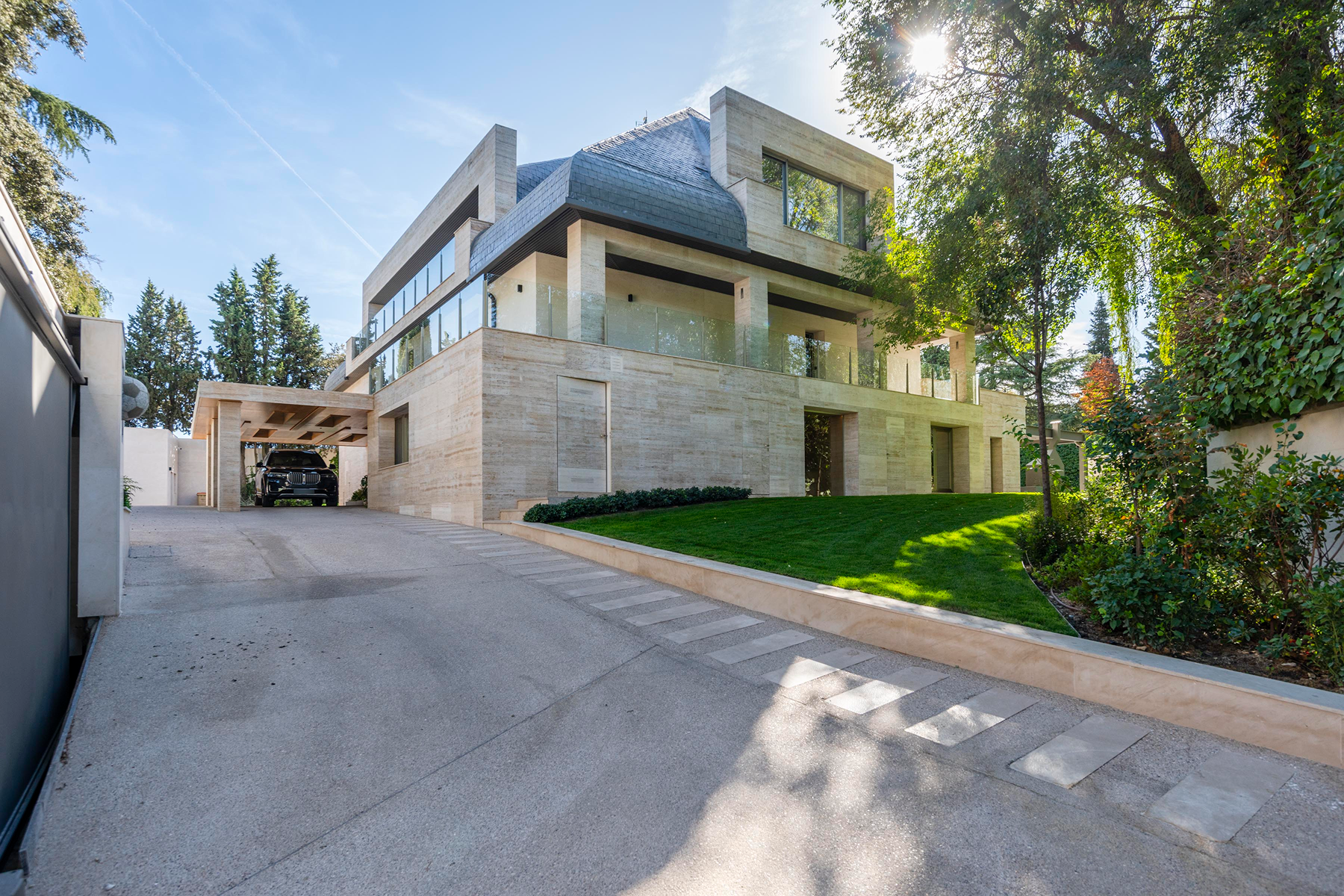  Contemporary villa with exceptional privacy in La Moraleja - 物件實景