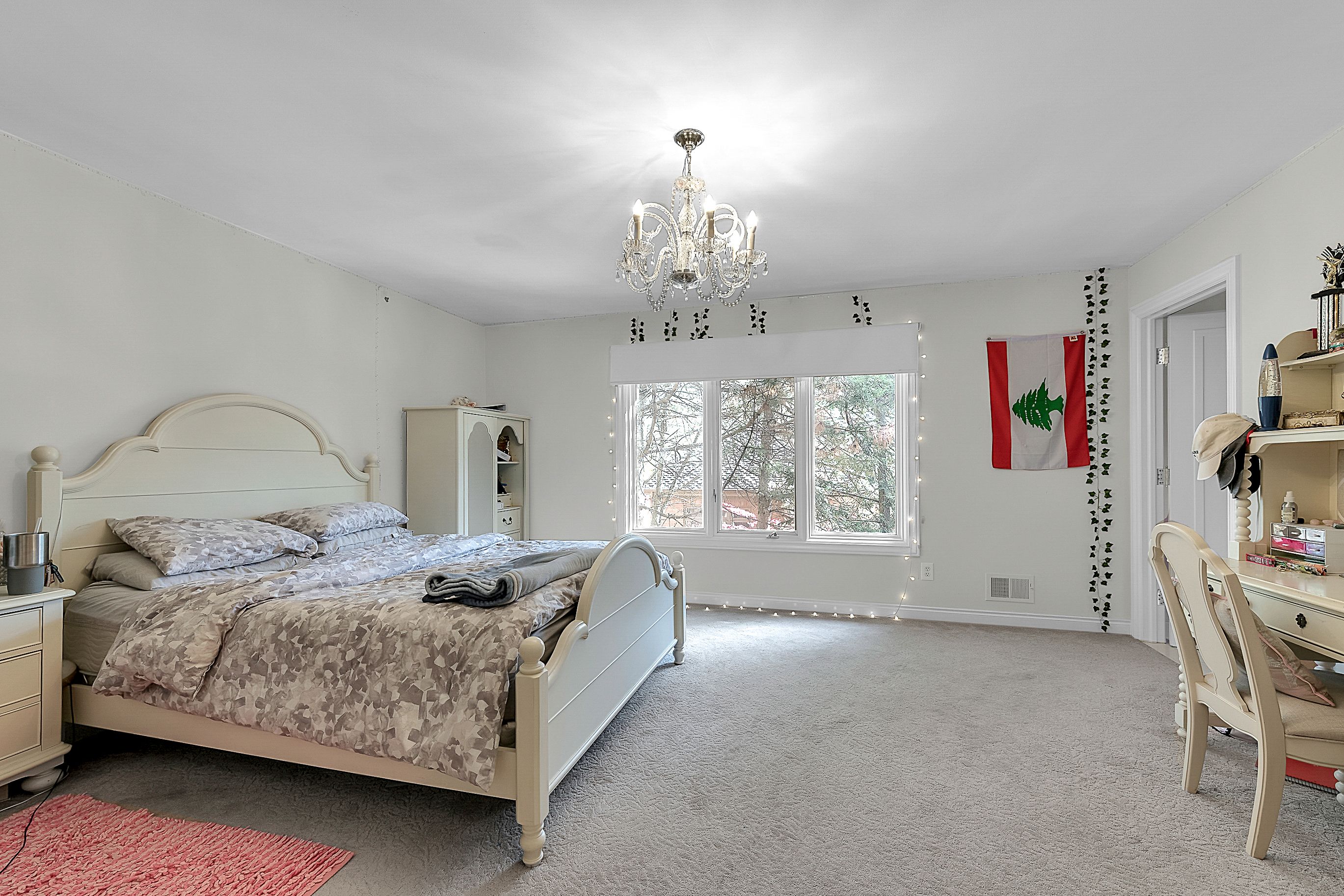 8 Gleneagles Court, Dearborn, Michigan, 48120, United States, 3 Bedrooms Bedrooms, ,5 BathroomsBathrooms,Residential,For Sale,8 Gleneagles Court,1542213