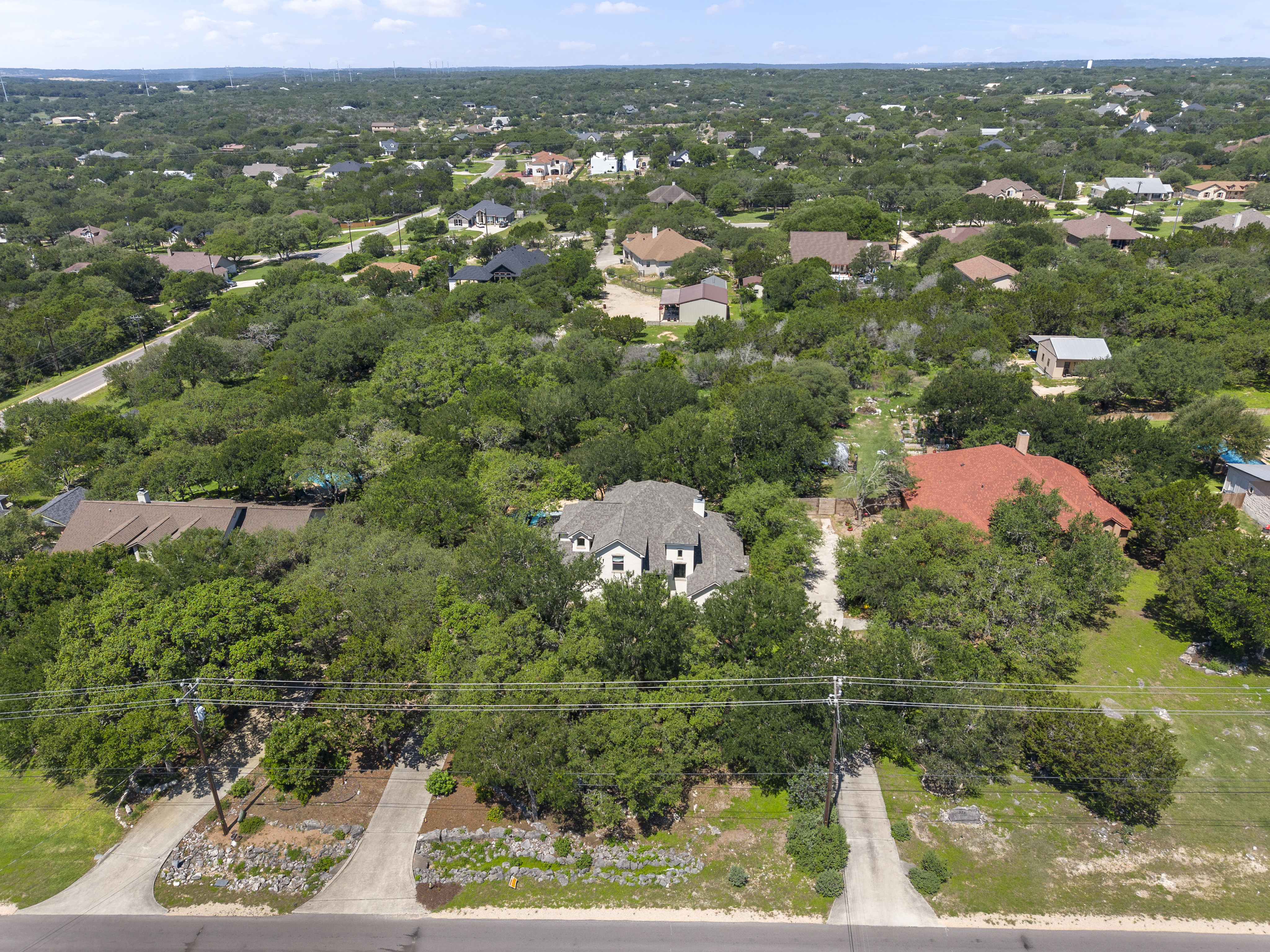  Stunning Custom Home with Expansive Outdoor Entertaining - 物件實景