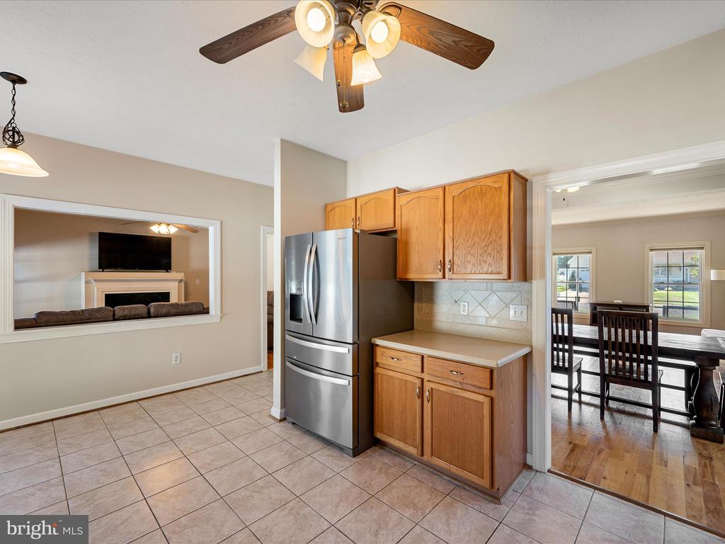 Stephens City, Virginia, 22655, United States, 4 Bedrooms Bedrooms, ,4 BathroomsBathrooms,Residential,For Sale,1905716