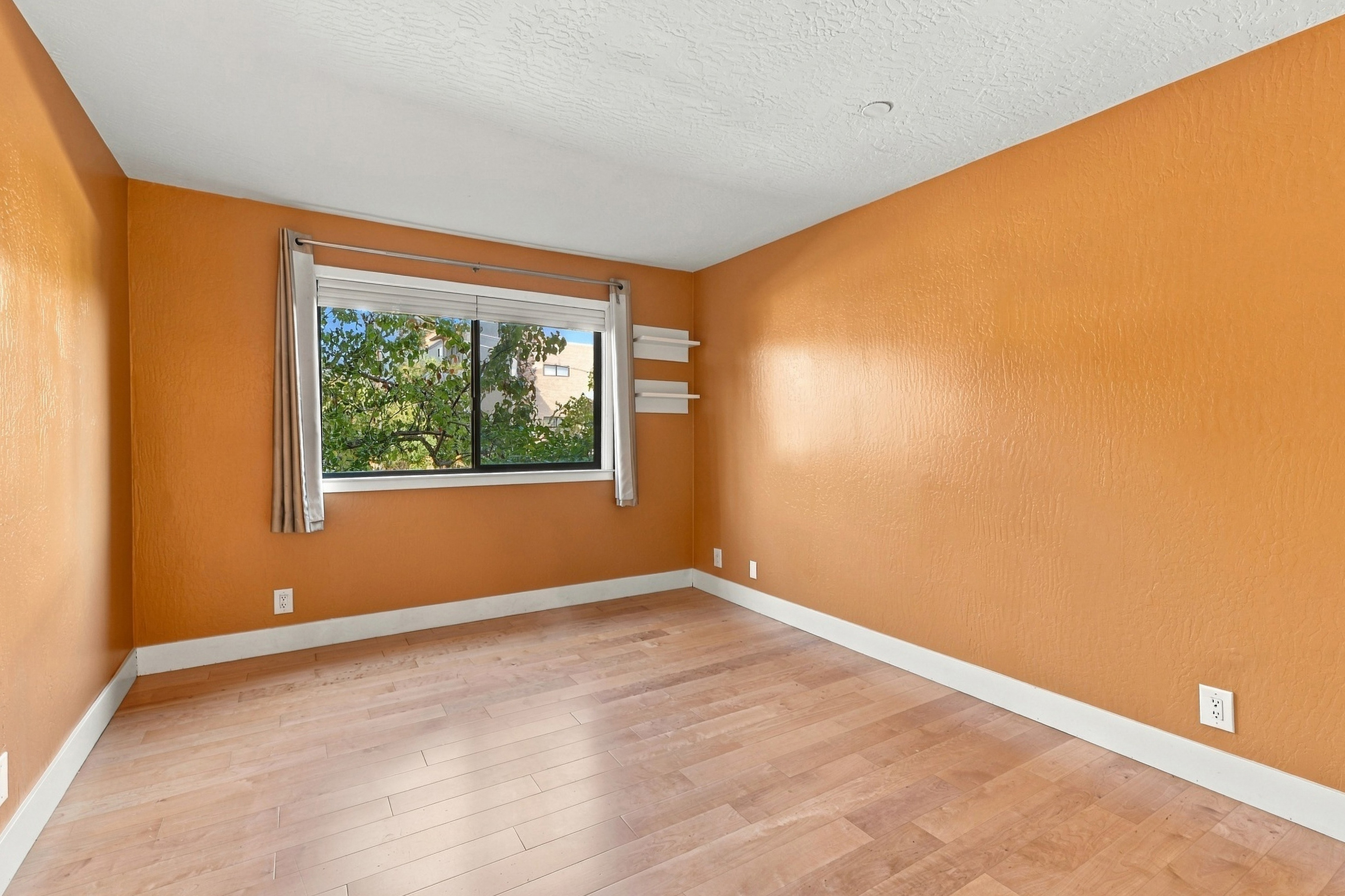  Remodeled Condo in the Heart of Downtown Los Altos - 物件實景