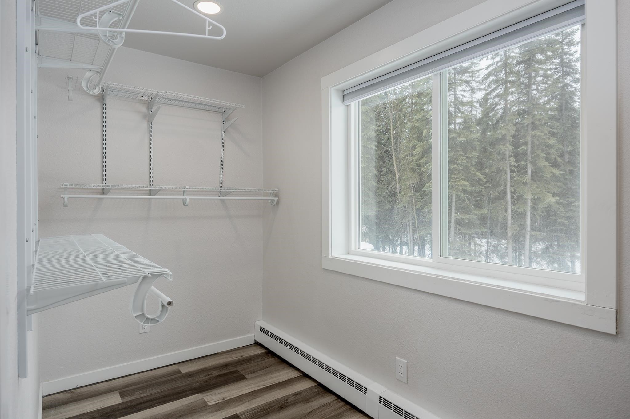 North Pole, Alaska, 99705, United States, 3 Bedrooms Bedrooms, ,3 BathroomsBathrooms,Residential,For Sale,2040156