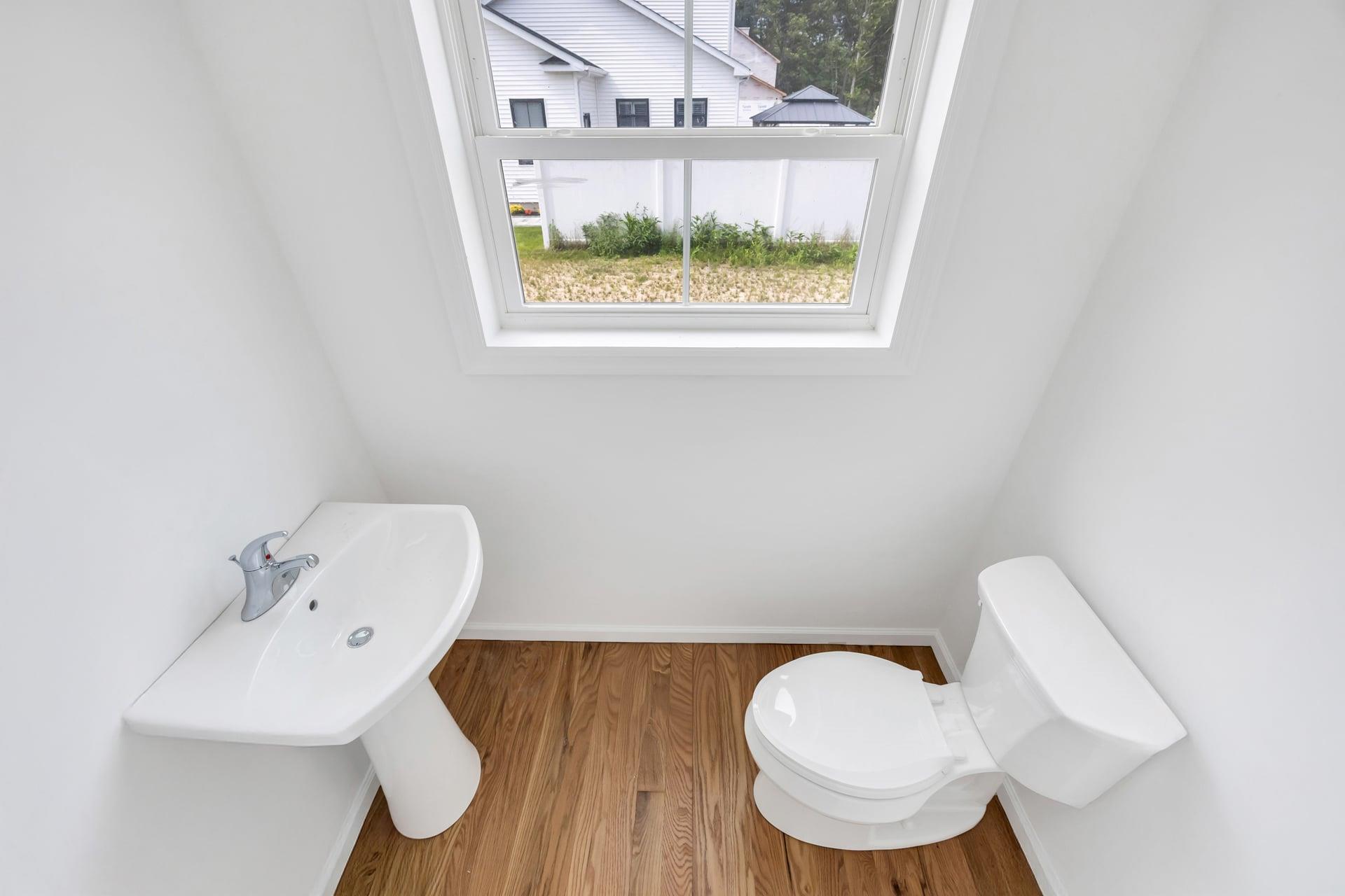 Ridge, New York, 11961, United States, 4 Bedrooms Bedrooms, ,3 BathroomsBathrooms,Residential,For Sale,1898810