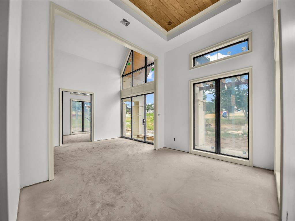 Weatherford, Texas, 76087, United States, 5 Bedrooms Bedrooms, ,6 BathroomsBathrooms,Residential,For Sale,2014526