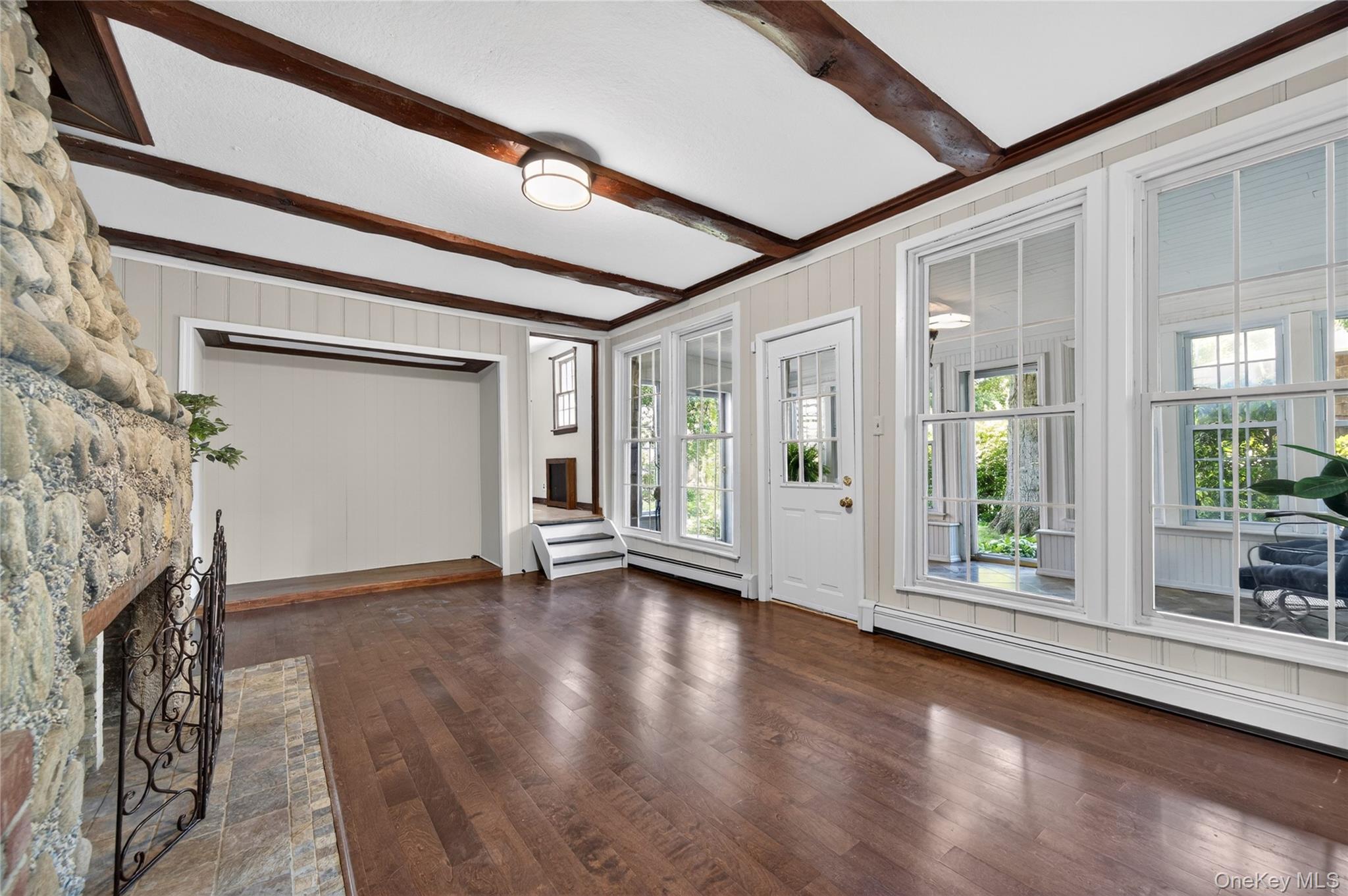  136 Lodge Avenue, Huntington Station, NY, 11746 - 物件實景