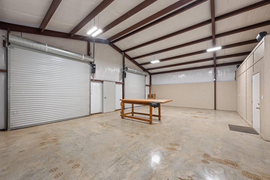 Kerrville, Texas, 78028, United States, 4 Bedrooms Bedrooms, ,5 BathroomsBathrooms,Residential,For Sale,1735504