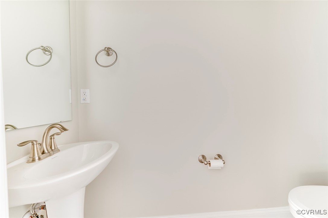 Bedford, Virginia, 24503, United States, 3 Bedrooms Bedrooms, ,3 BathroomsBathrooms,Residential,For Sale,1923891