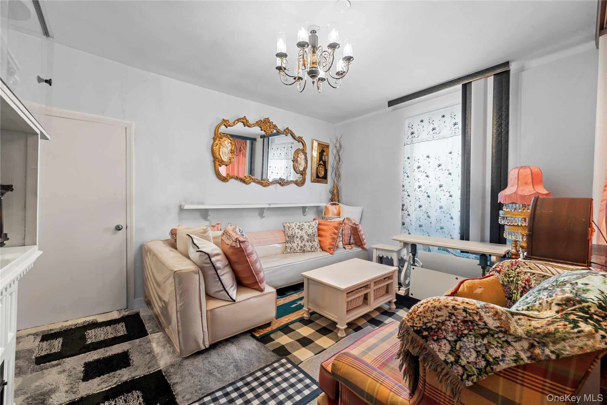 Bronx, New York, 10469, United States, 2 Bedrooms Bedrooms, ,2 BathroomsBathrooms,Residential,For Sale,2005808