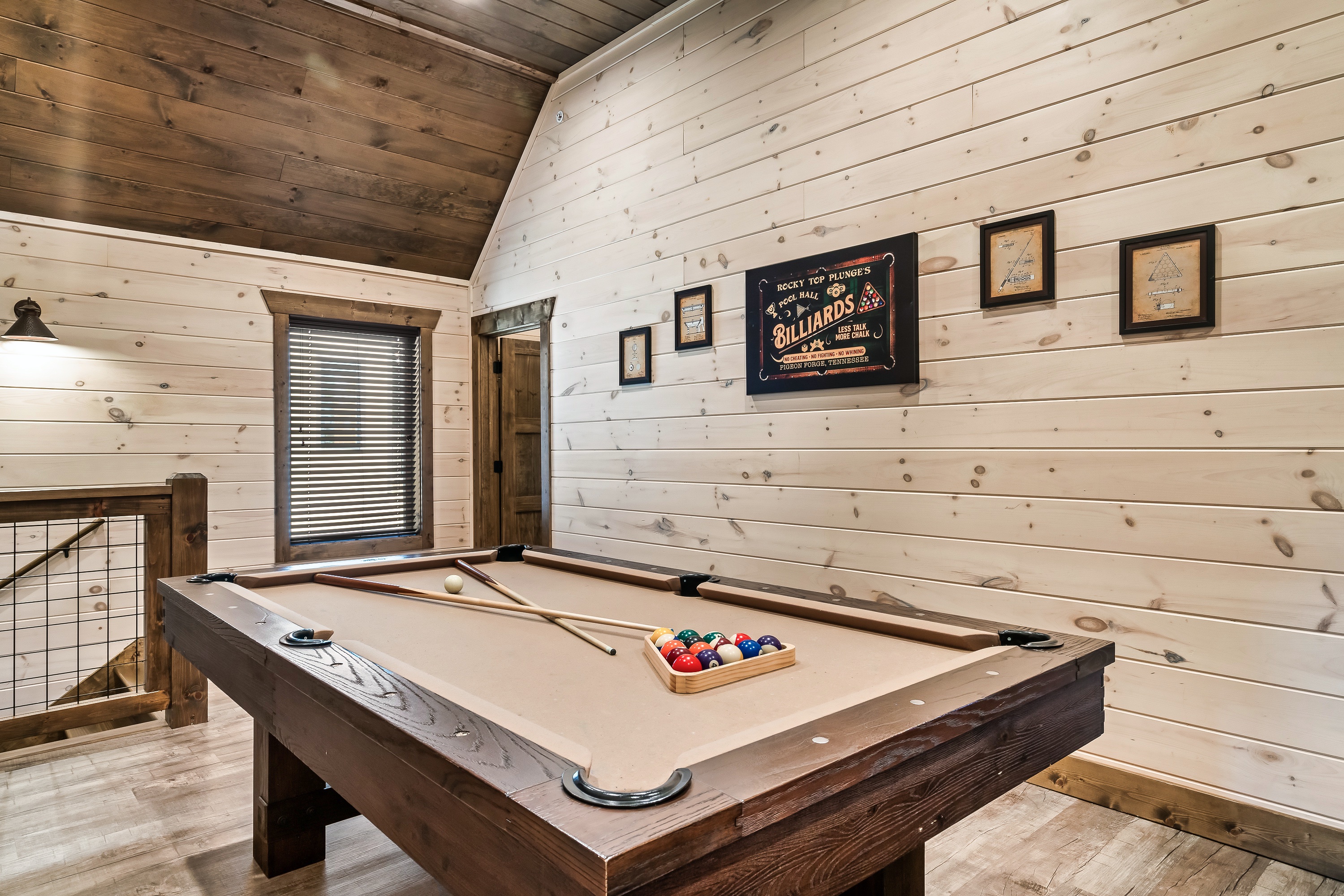 Pigeon Forge, Tennessee, 37862, United States, 4 Bedrooms Bedrooms, ,6 BathroomsBathrooms,Residential,For Sale,1921550