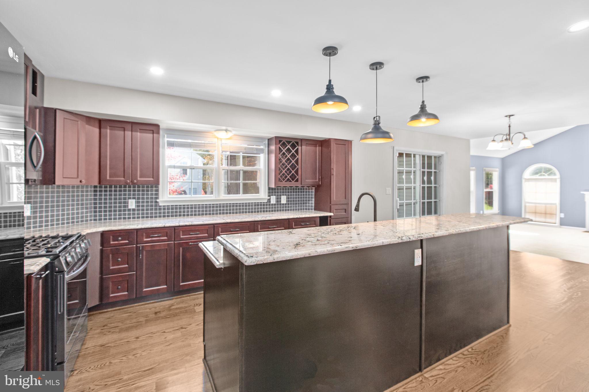 Fredericksburg, Virginia, 22406, United States, 4 Bedrooms Bedrooms, ,4 BathroomsBathrooms,Residential,For Sale,1976567