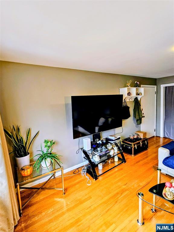 Clifton, New Jersey, 07012, United States, 6 Bedrooms Bedrooms, ,4 BathroomsBathrooms,Residential,For Sale,1984082