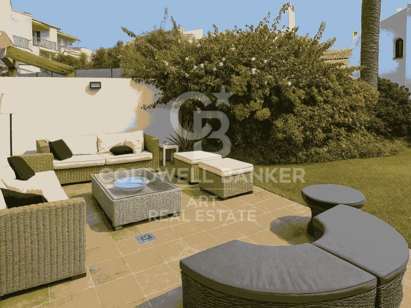 Estepona, Andalusia, ES, 5 Bedrooms Bedrooms, ,4 BathroomsBathrooms,Residential,For Sale,1940934